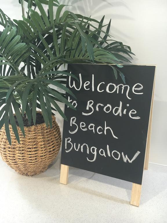 Brodie Beach Bungalow Ξενοδοχείο Κοφς Χάρμπουρ Εξωτερικό φωτογραφία